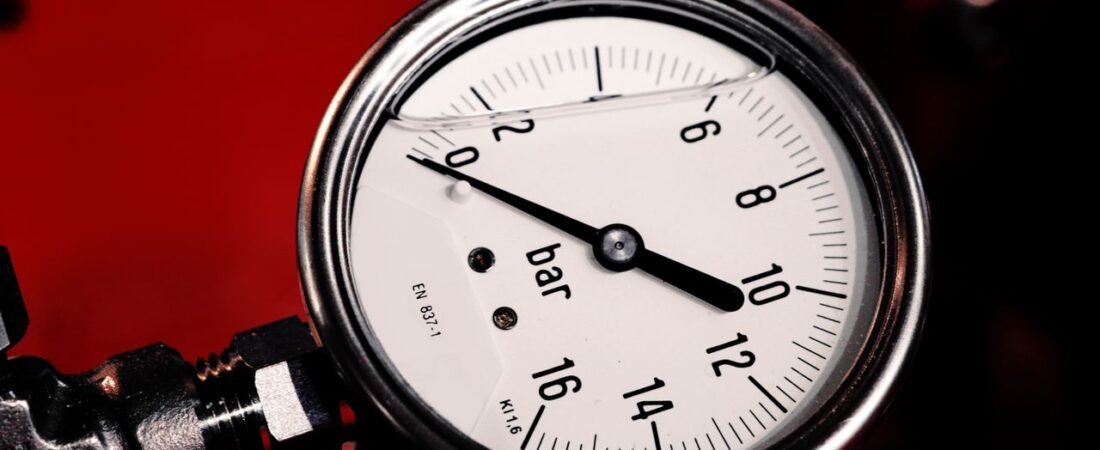 What is the Conversion Factor from PSI to Bar?